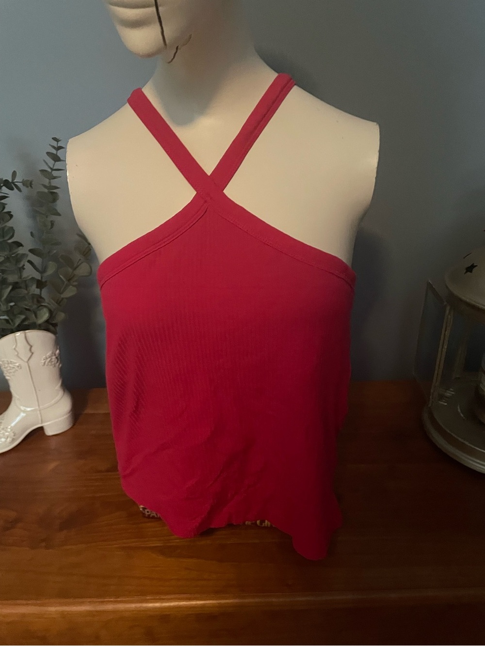 Old Navy Women's Fitted Rib-Knit Halter
Tank Top.  Size 2x